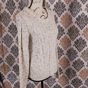 HOLLISTER CABLE KNIT CHUNKY SWEATER